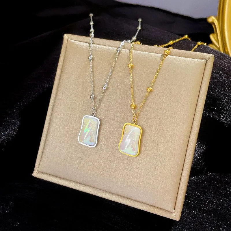 Gold Plated Beautiful Mermaid Pearl Geometric Pendant Shiny Temperament Gift